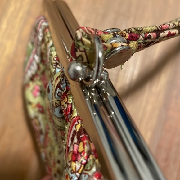 Vera Bradley Wristlet - Picture 6 of 6